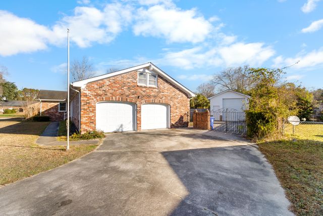 5320 Waterview Drive, North Charleston, SC 29418