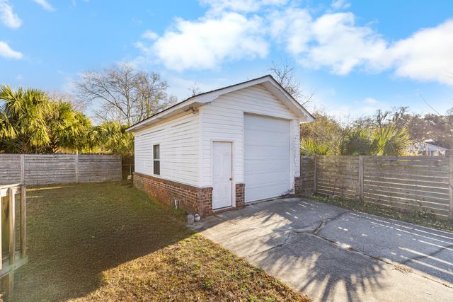 5320 Waterview Drive, North Charleston, SC 29418