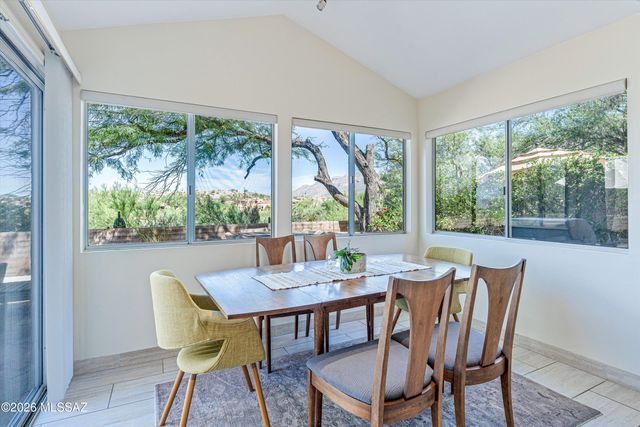 4056 E Vía Del Buho, Tucson, AZ 85718