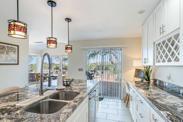 4056 E Vía Del Buho, Tucson, AZ 85718