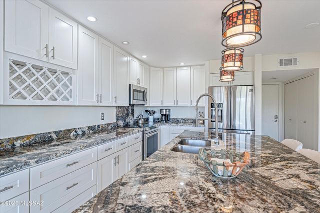 4056 E Vía Del Buho, Tucson, AZ 85718