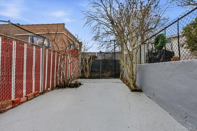 1260 Adee Avenue, Bronx, NY 10469