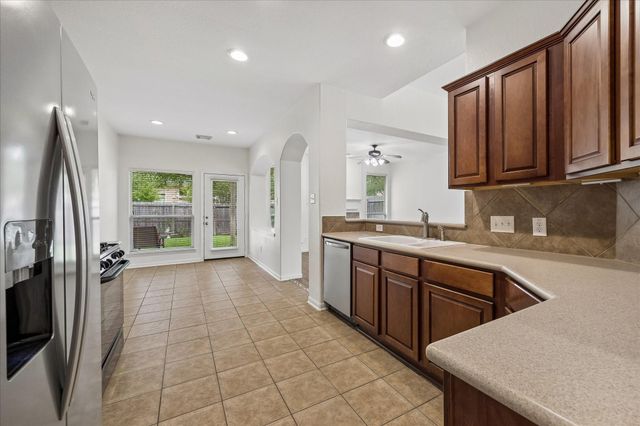 8919 Summer Ash Lane, Sugar Land, TX 77479