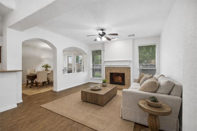 8919 Summer Ash Lane, Sugar Land, TX 77479