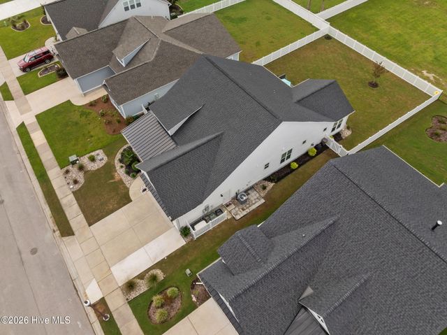 310 Lightning Bug Lane, Holly Ridge, NC 28445