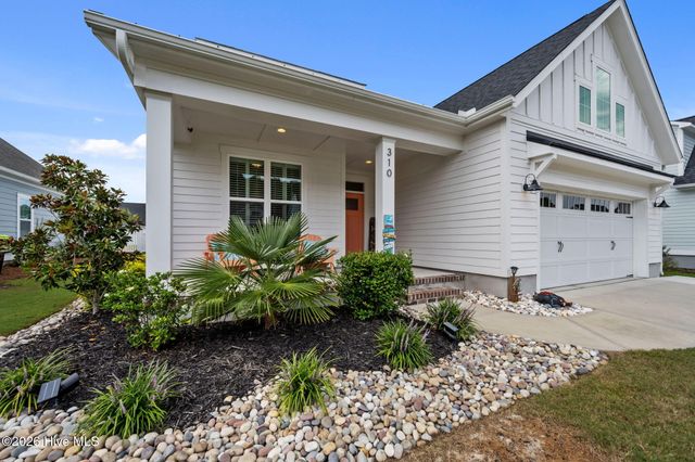 310 Lightning Bug Lane, Holly Ridge, NC 28445