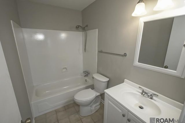 15836 Maison Orleans Ct, Baton Rouge, LA 70817