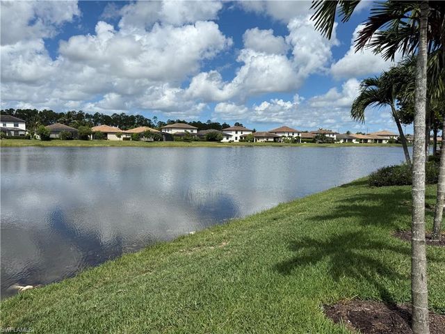 9317 Woodhurst DR, Naples, FL 34120