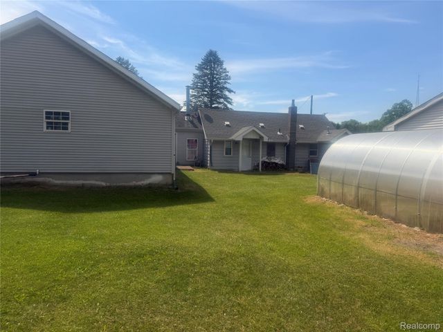 5716 Falkenbury Road, Deerfield Township, MI 48461