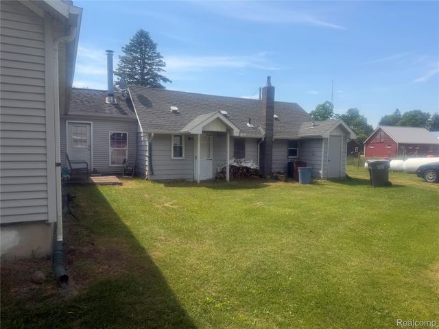 5716 Falkenbury Road, Deerfield Township, MI 48461