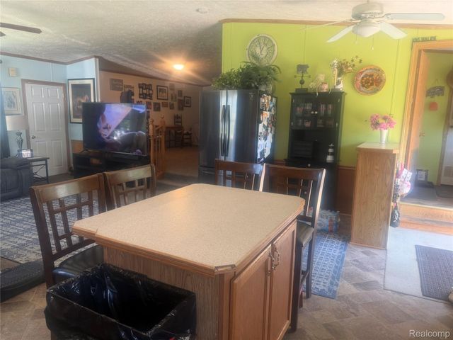 5716 Falkenbury Road, Deerfield Township, MI 48461