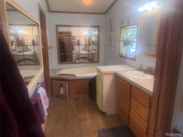 5716 Falkenbury Road, Deerfield Township, MI 48461