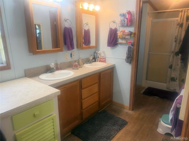 5716 Falkenbury Road, Deerfield Township, MI 48461