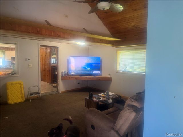 5716 Falkenbury Road, Deerfield Township, MI 48461