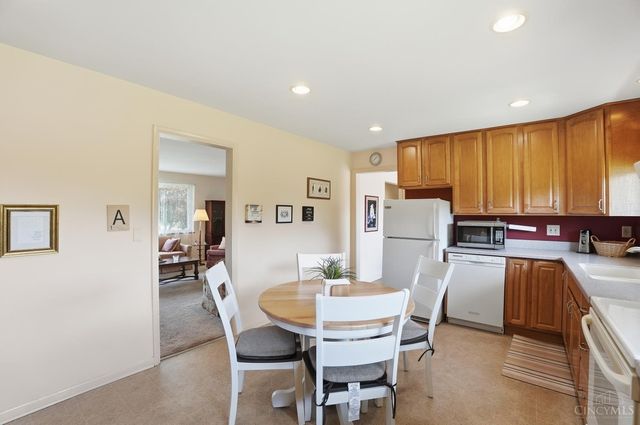 3100 E Galbraith Road, Amberley, OH 45236