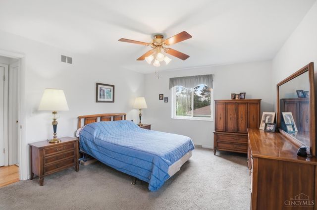 3100 E Galbraith Road, Amberley, OH 45236