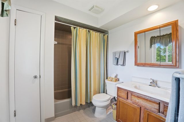 3100 E Galbraith Road, Amberley, OH 45236
