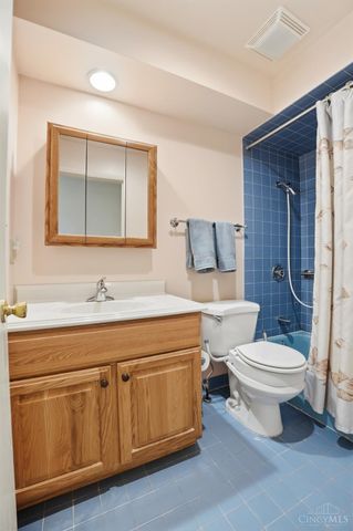 3100 E Galbraith Road, Amberley, OH 45236
