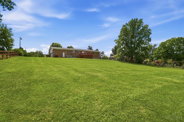 3100 E Galbraith Road, Amberley, OH 45236