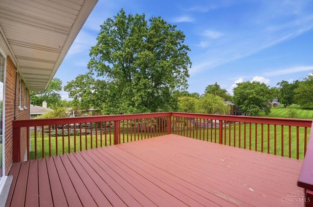 3100 E Galbraith Road, Amberley, OH 45236