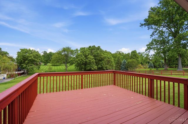 3100 E Galbraith Road, Amberley, OH 45236