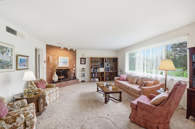 3100 E Galbraith Road, Amberley, OH 45236