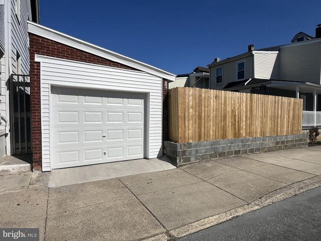 1229 LEHMAN ST, Lebanon, PA 17046