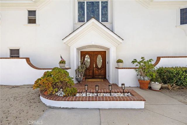 1444 W Bay Avenue, Newport Beach, CA 92661