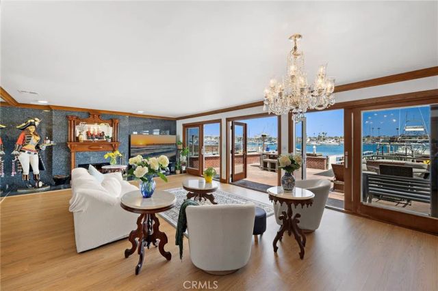 1444 W Bay Avenue, Newport Beach, CA 92661