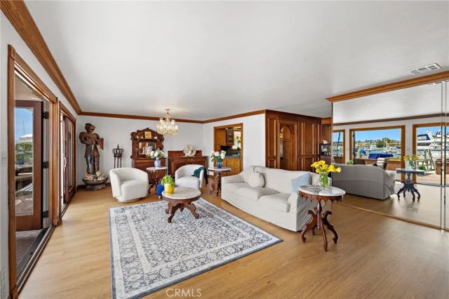 1444 W Bay Avenue, Newport Beach, CA 92661