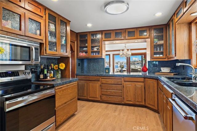 1444 W Bay Avenue, Newport Beach, CA 92661
