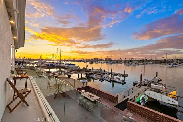1444 W Bay Avenue, Newport Beach, CA 92661