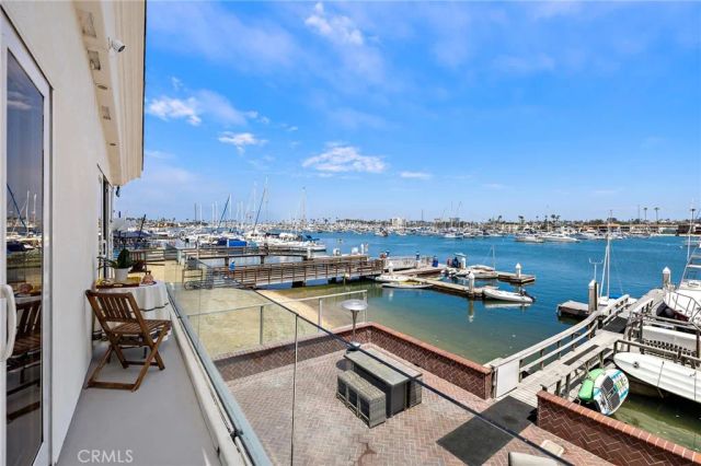 1444 W Bay Avenue, Newport Beach, CA 92661