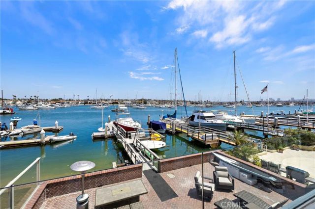 1444 W Bay Avenue, Newport Beach, CA 92661