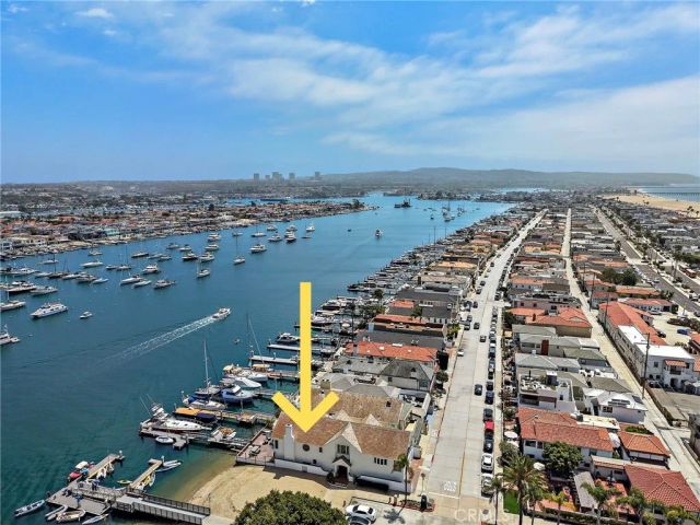 1444 W Bay Avenue, Newport Beach, CA 92661