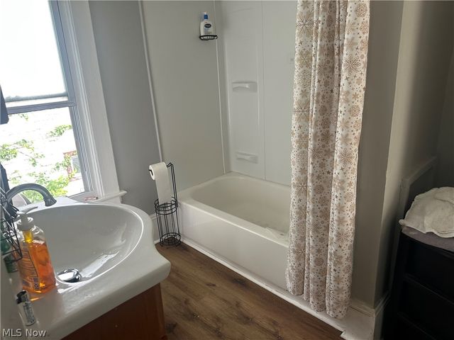 1036 E 149th Street, Cleveland, OH 44110