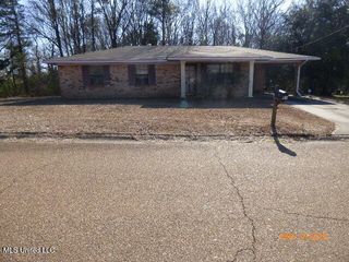 95 W Wilderness Road, Natchez, MS 39120