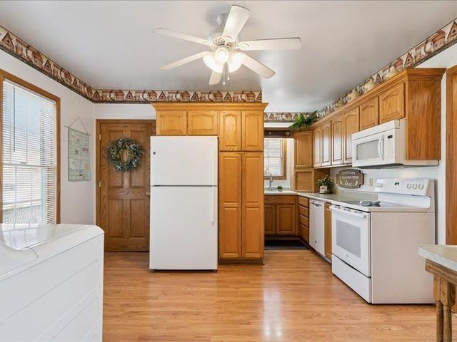 201 3rd Ave SE, Oelwein, IA 50662