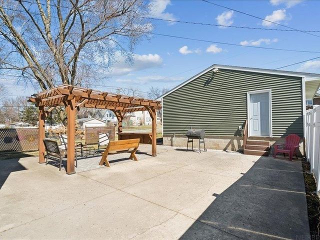 201 3rd Ave SE, Oelwein, IA 50662