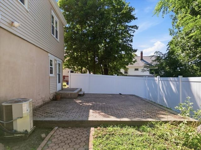 73 Lanark Rd, Malden, MA 02148