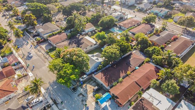 2142 NW 33rd St, Miami, FL 33142