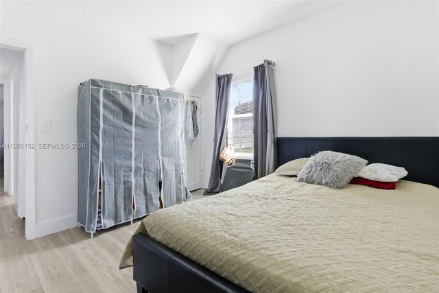 2142 NW 33rd St, Miami, FL 33142