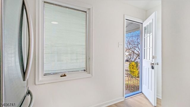 344 Maplewood Ave, Clifton City, NJ 07013