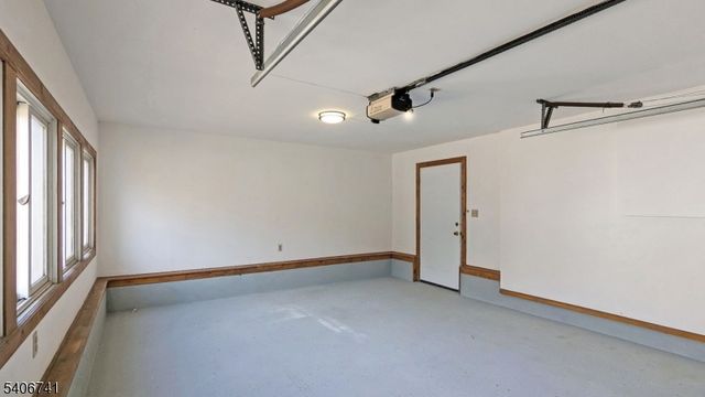 344 Maplewood Ave, Clifton City, NJ 07013