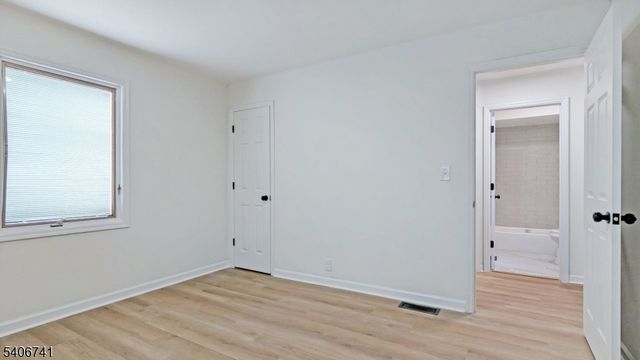 344 Maplewood Ave, Clifton City, NJ 07013