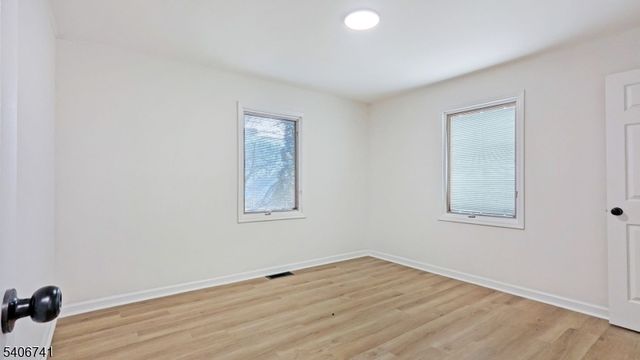 344 Maplewood Ave, Clifton City, NJ 07013