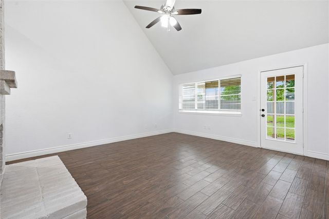 2017 Eastwind Drive, Deer Park, TX 77536