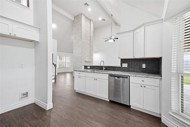 2017 Eastwind Drive, Deer Park, TX 77536