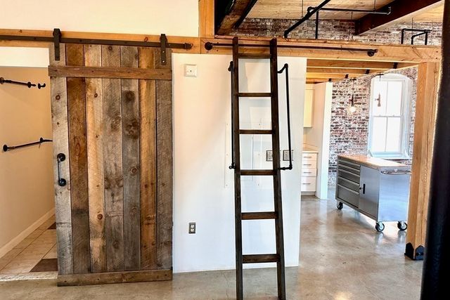 172 Middle St 311, Lowell, MA 01852