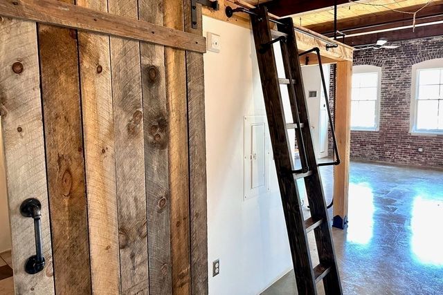 172 Middle St 311, Lowell, MA 01852